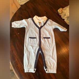 Boys Sz 1-3 months outfit